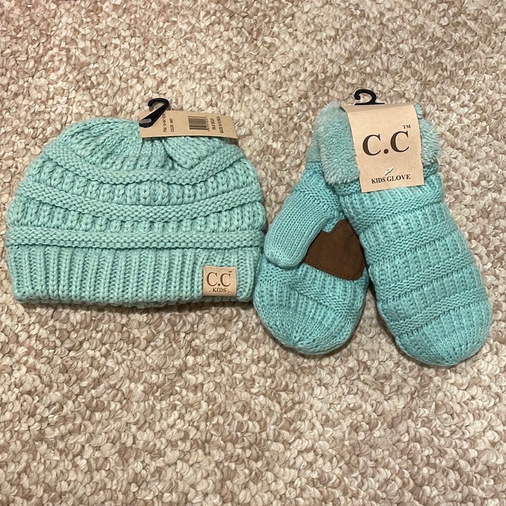 Matching Kids Mittens and Hat (little kids)